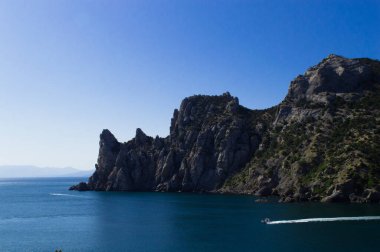 Karadeniz ve teknenin Eylül ayı fotoğrafı 