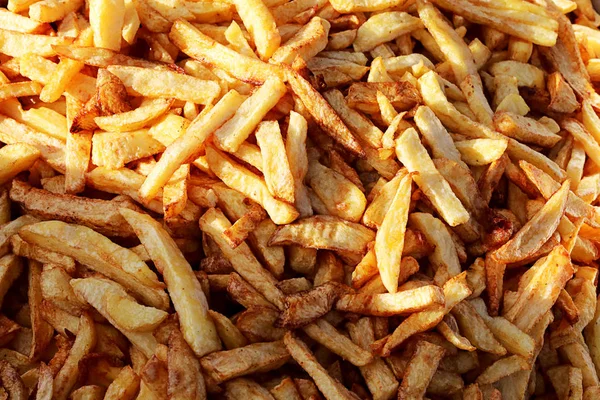 Geleneksel Türk yemek kazanı ve geleneksel yemek