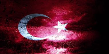 Koyu arka plan tasarımı ile ülke bayrakları