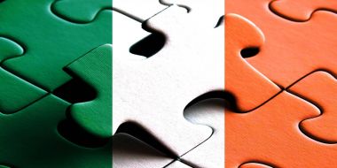 Puzzel tarzı tasarım ile ülke bayrakları