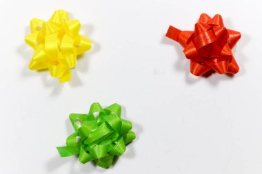 Renkli Hediyelik paket kurdele