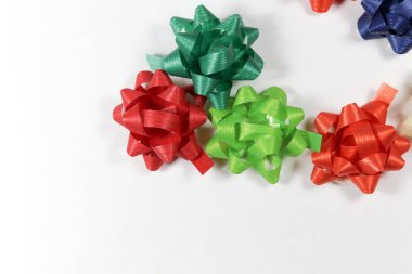 Renkli Hediyelik paket kurdele