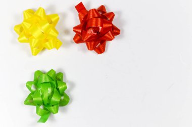 Renkli Hediyelik paket kurdele