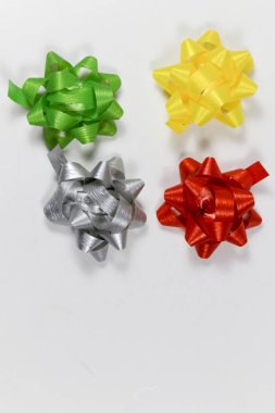 Renkli Hediyelik paket kurdele