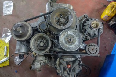 Garaj ve ve araba parçaları