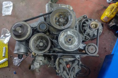 Garaj ve ve araba parçaları