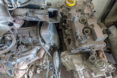 Garaj ve ve araba parçaları