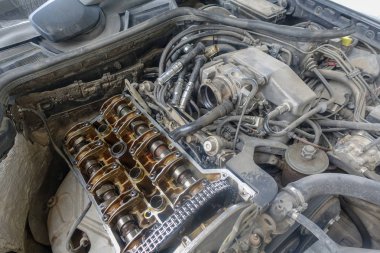 Garaj ve ve araba parçaları