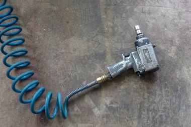 Garaj ve ve araba parçaları