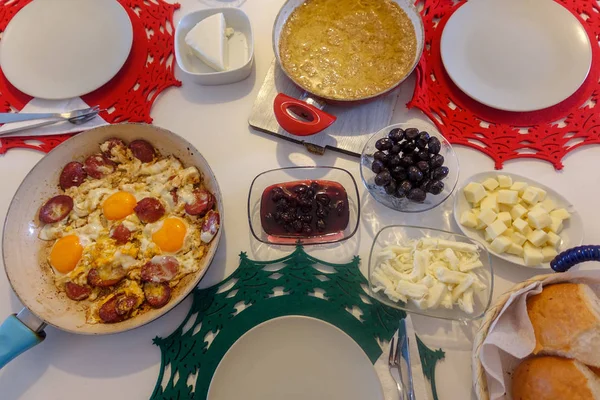 Traditional Turkish Breakfast Naturel — Stock Photo, Image