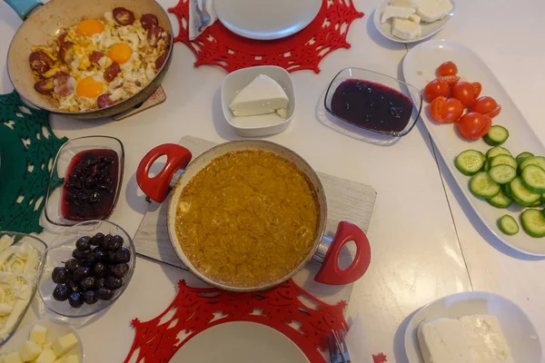 Traditional Turkish Breakfast Naturel — Stock Photo, Image