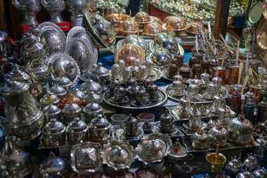 Sanat ve pirinç hediyeler bakır