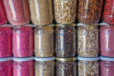 Bitkisel çay ve bitkisel bitkiler