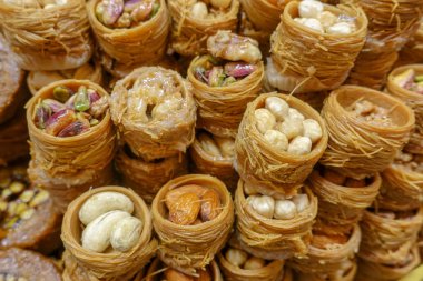 Geleneksel Türk lokumu ve Türk lokumu