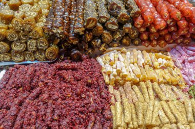 Geleneksel Türk lokumu ve Türk lokumu