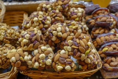 Geleneksel Türk lokumu ve Türk lokumu