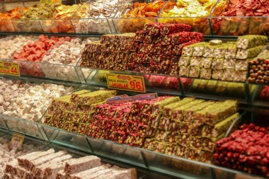 Geleneksel Türk lokumu ve Türk lokumu