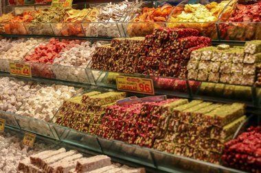 Geleneksel Türk lokumu ve Türk lokumu