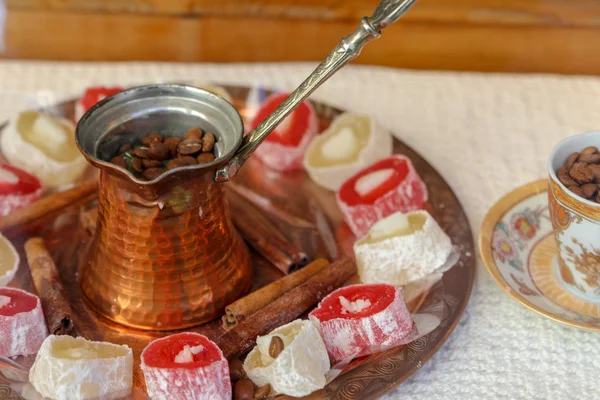 Traditionelles Türkisches Vergnügen Und Türkische Köstlichkeiten — Stockfoto
