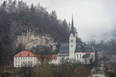 Bled Gölü ve Bled göl Adası manzarası, tarihi kent