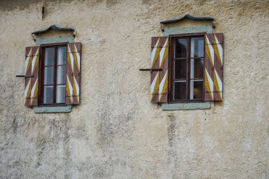 Eski kapılar ve eski şehrin eski windows