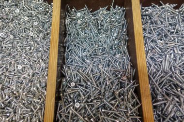 Çivi ve vida içinde belgili tanımlık çarşı