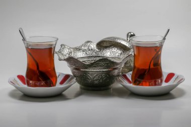 Geleneksel Türk çayı izole