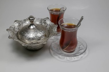 Geleneksel Türk çayı izole