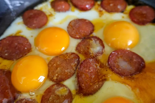 土耳其香肠蛋早早餐 — 图库照片
