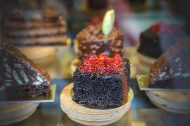 Geleneksel Türk lokumu ve tatlılar, baklava, lokum