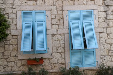 Eski kapı ve pencereler