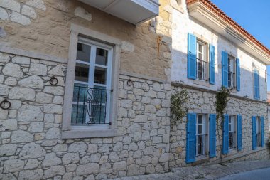 Eski kapı ve pencereler