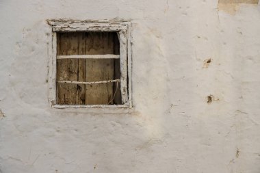 Eski kapı ve pencereler