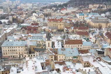 Kış görünümü üzerinde şehir merkezinde Lviv, Ukrayna.