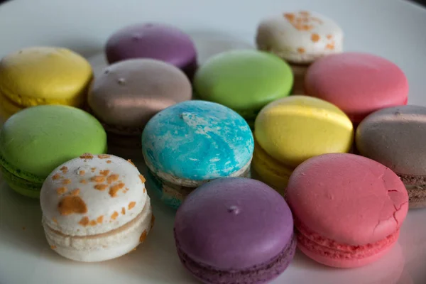 Colourful Sweet Macaroons White Plate — Stock Photo, Image