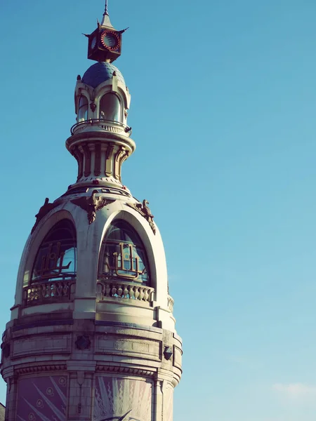 フランスのナント市で芸術的なタワー — ストック写真