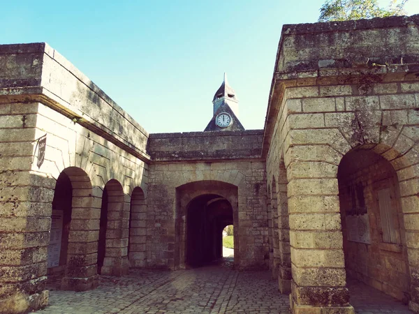 La fortaleza del antiguo edificio Blaye en Francia —  Fotos de Stock