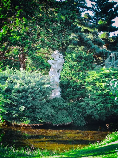 Escultura en Massey Park Tarbes —  Fotos de Stock