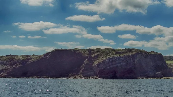 Klipporna mellan Hendaye och Saint Jean de Luz i Frankrike — Stockfoto