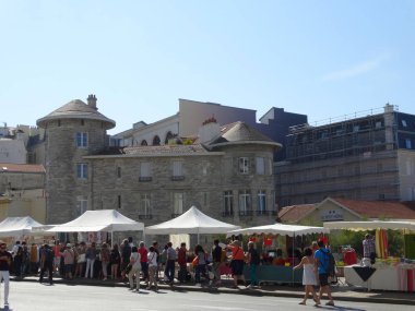 Biarritz Fransa'nın yıllık satış olay açık mağazaları