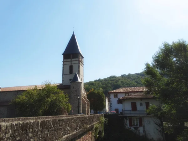 Saint Etienne de Baigorry Chuch et Maisons en France — Photo