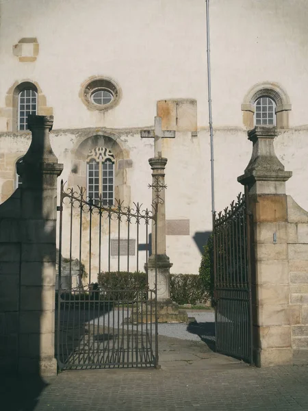 Igreja de Sare incrível vila francesa no sul da França — Fotografia de Stock