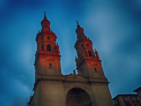 Catedral Española Logrono Torres Con Luces Atardecer —  Fotos de Stock