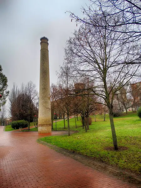 Schornstein Valvuena Park Logrono Spanien — Stockfoto