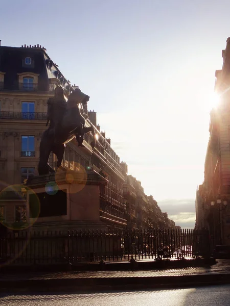 Sonnenaufgang Über Dem Place Des Victoires Mit Der Statue Des — Stockfoto