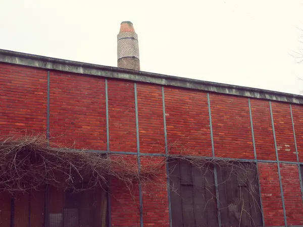 Pabrik Mimpi Old Building Dengan Chimney — Stok Foto