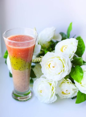 Meyve püresi. Günaydın. Lezzetli kahvaltı.