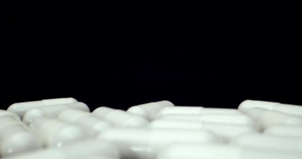 Bílá zdravá strava doplněk léky pilulky — Stock video