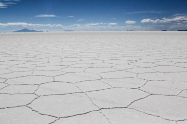 Bolivya 'daki uyuni tuzlu çölü manzarası