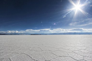 Bolivya 'daki uyuni tuzlu çölü manzarası
